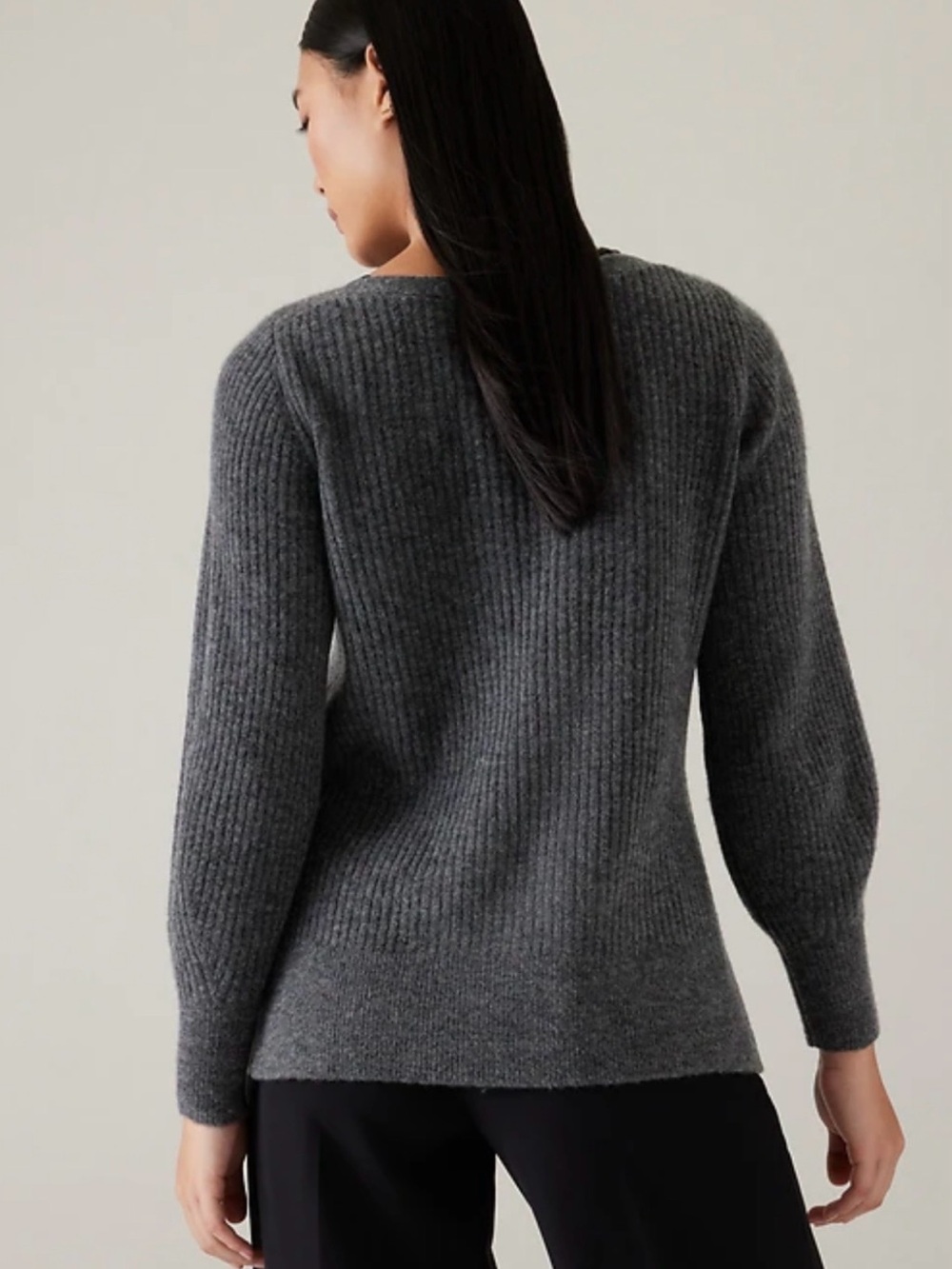 Fall 2023 Athleta Layover Merino Wool Sweater Quiet Luxury Clean Girl Gray M